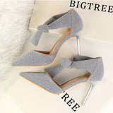 Cute Light Grey Solid Sequined Cloth Pumps